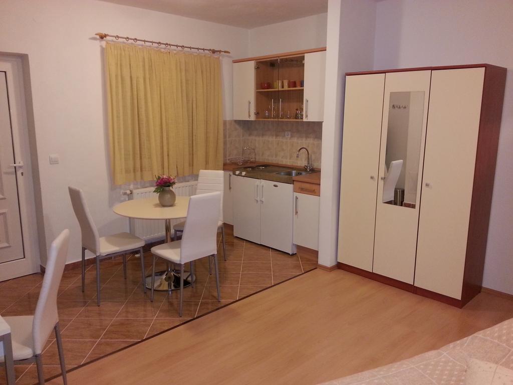 New Studio Apartments Trlaja Sibenik Ruang foto