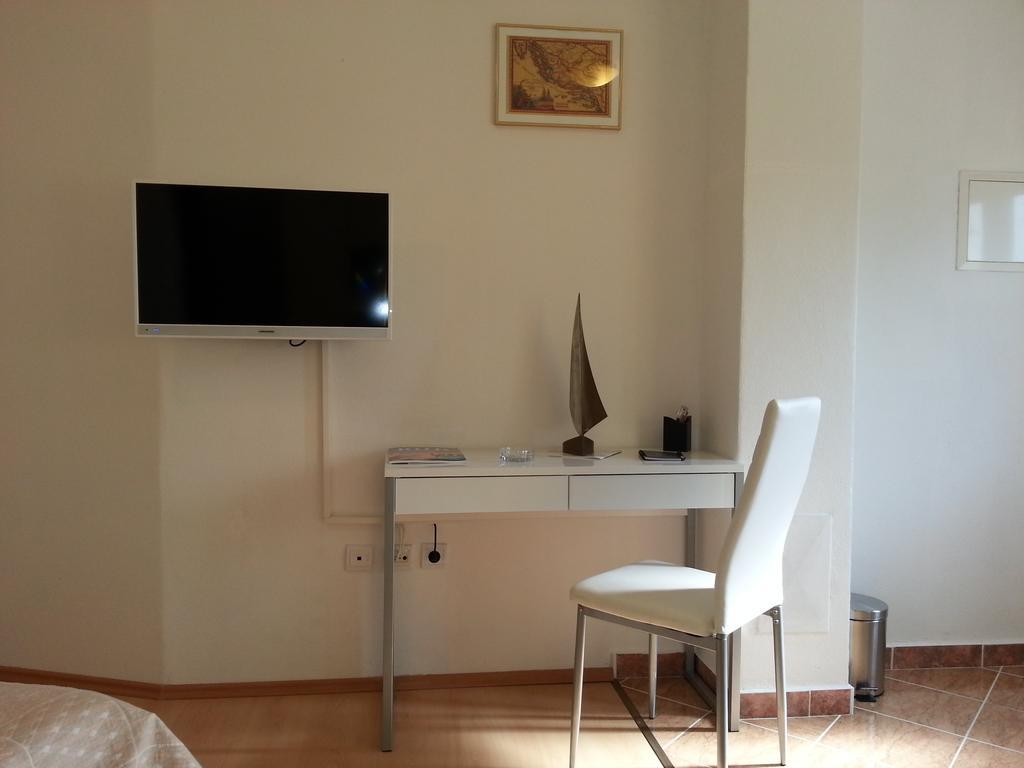 New Studio Apartments Trlaja Sibenik Ruang foto